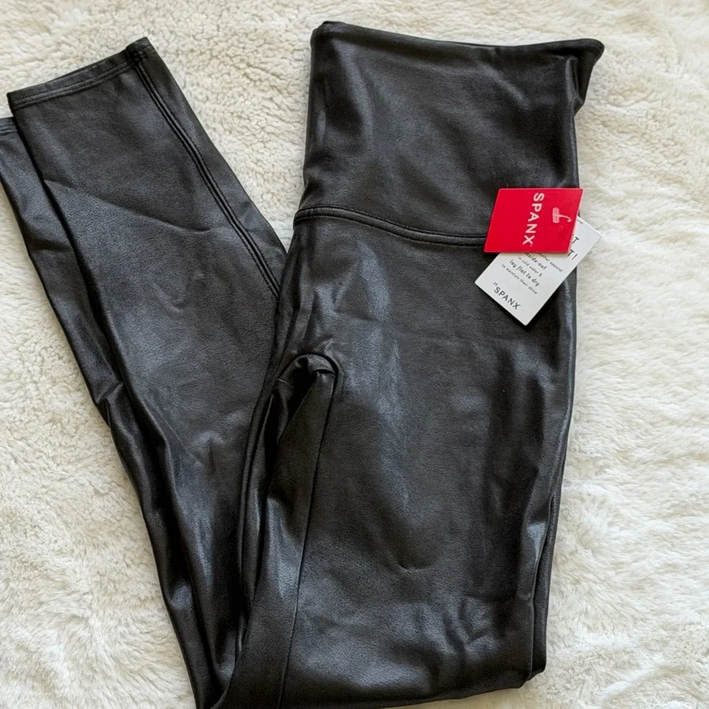 NWT SPANX Black Faux Leather Leggings Size XL - Picture 5 of 8